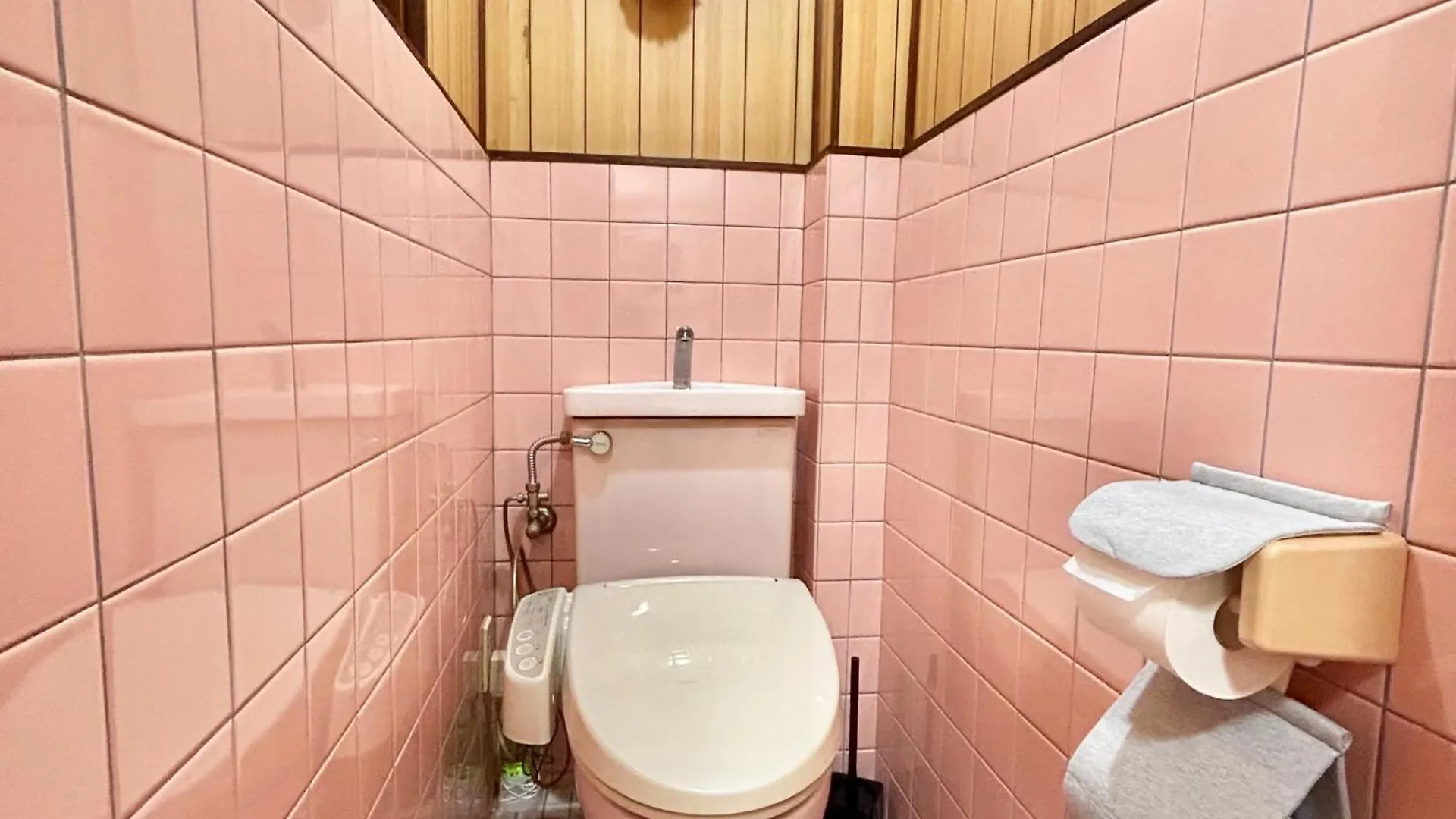 空港＆海遊館直通、2Wayアクセス便利、過客ノ家ー弁天町 Apartment Osaka 0*,  Japan