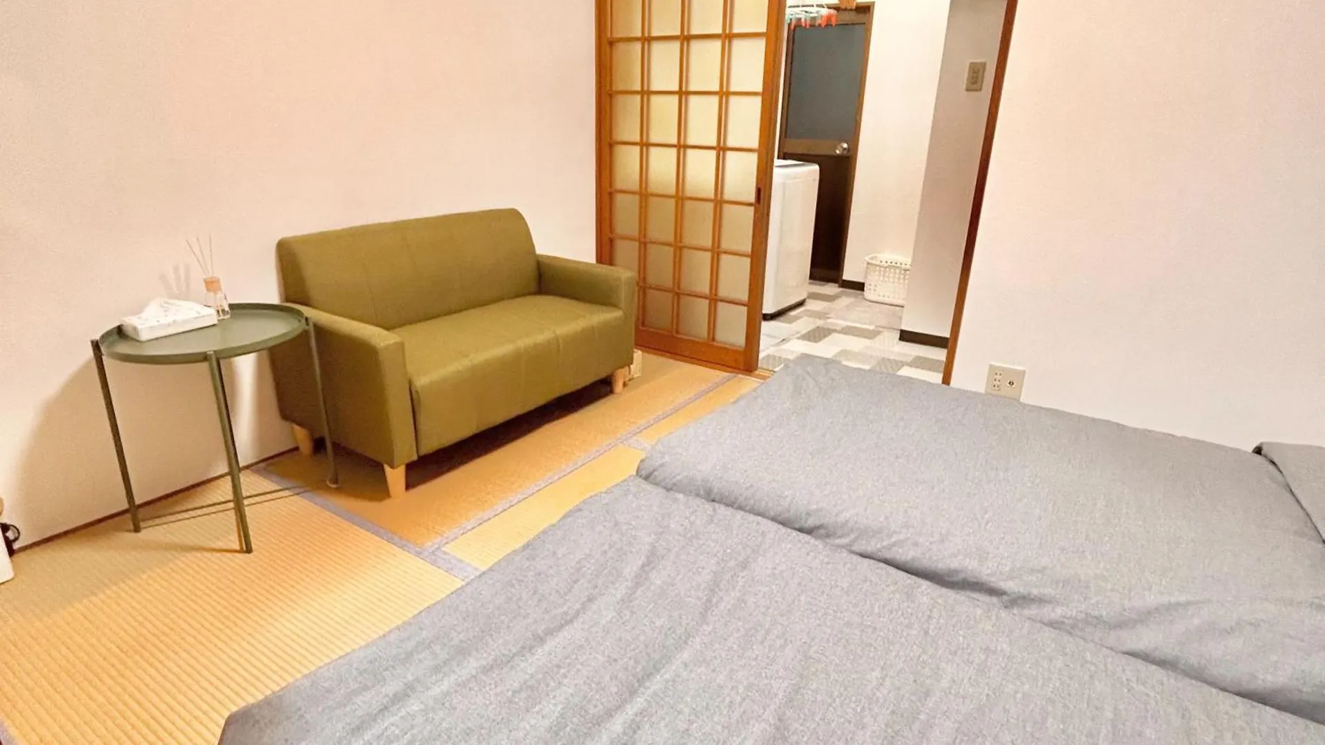 空港＆海遊館直通、2Wayアクセス便利、過客ノ家ー弁天町 Apartment Osaka 0*,  Japan